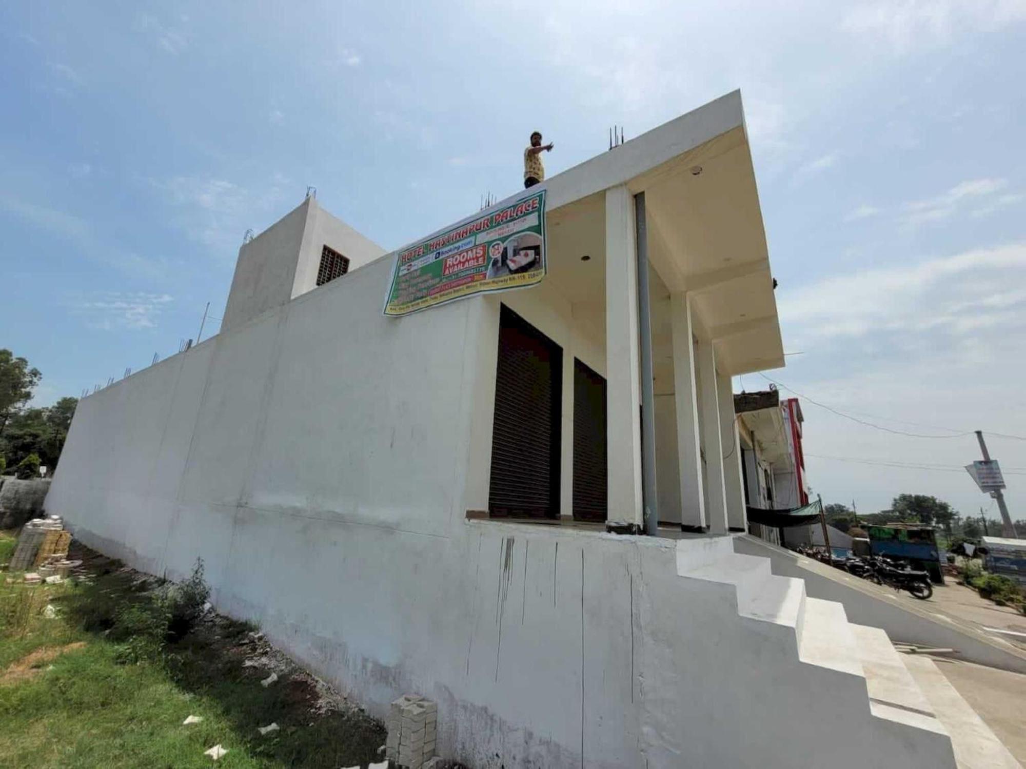 Oyo Hotel Hastinapur Palace Meerut Exterior photo